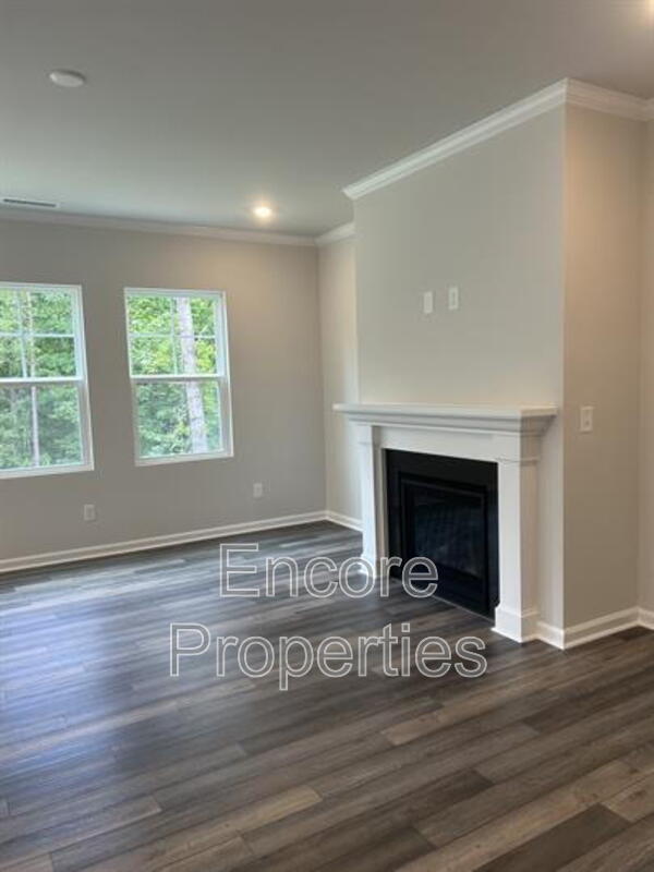 Building Photo - 143 Red Robin Rd