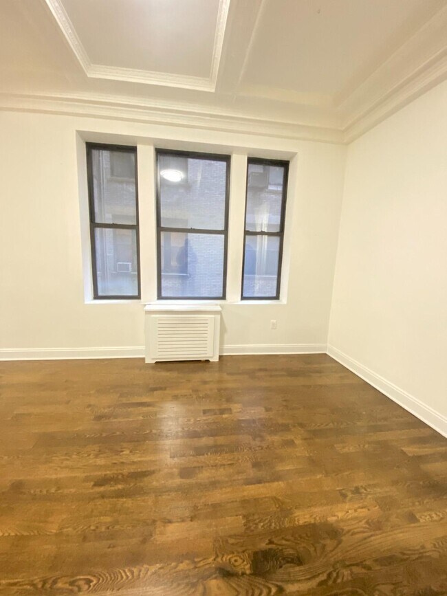 Foto del edificio - 200 W 58th St