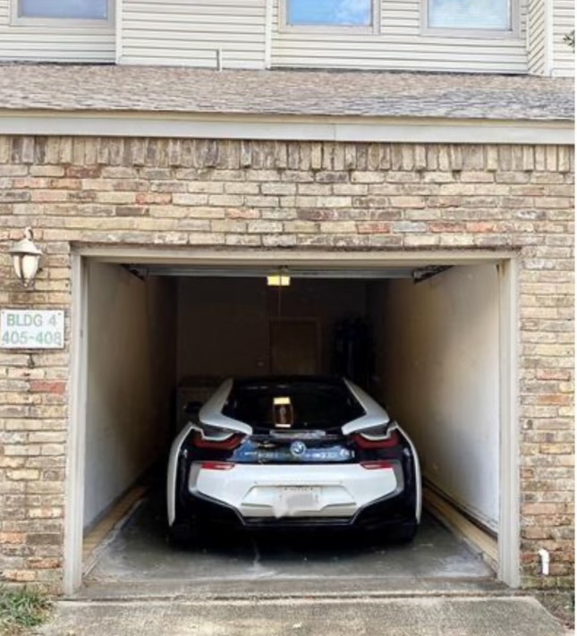 Garage - 7340 Skillman St