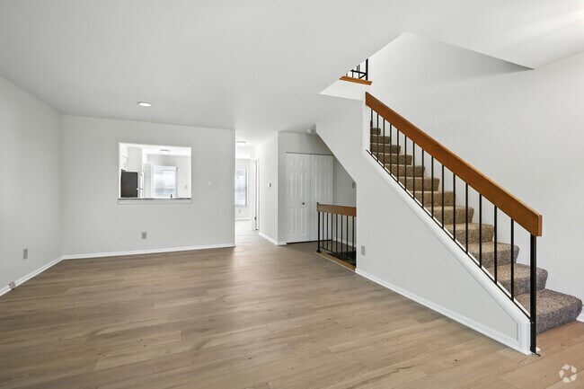 2 habitaciones, 2,5 baños - 158 m² - Sala de estar - Chesterfield Village Townhomes