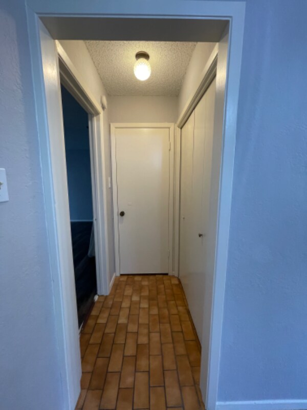 Foto del edificio - 2000 Valleywood Dr