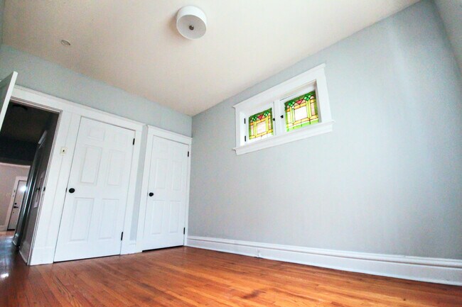 Bedroom - 2055 Allen Ave