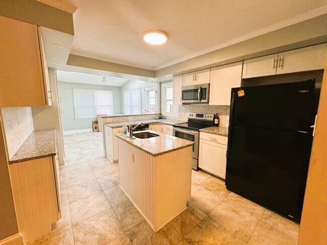 Foto del edificio - Coming Beginning of June!-Beautiful Home for Rent