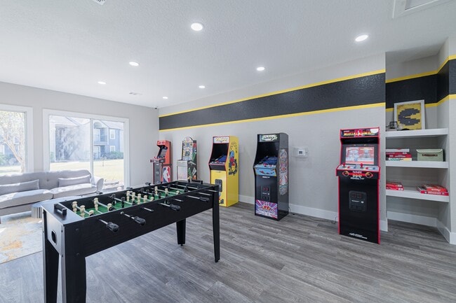 Building Photo - Oakgate at Pecan Grove