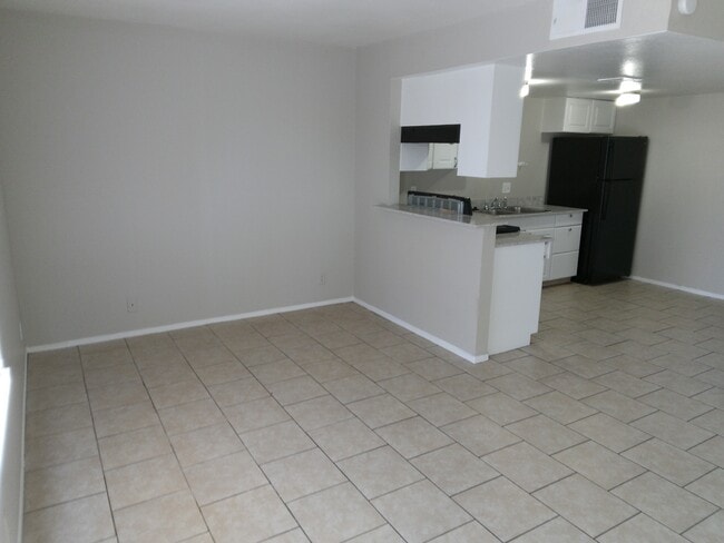 Building Photo - 4243 Zavala St