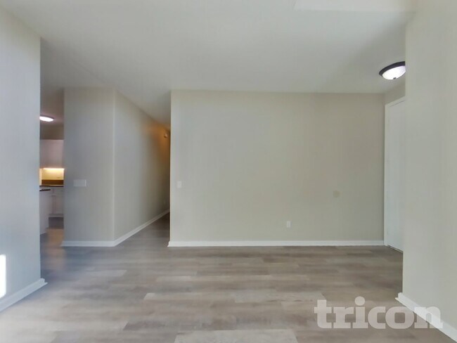 Foto del edificio - 757 Pino Ave