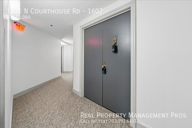 Photo - 1301 N Courthouse Rd