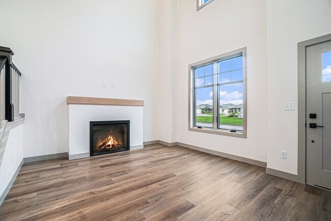 Building Photo - Brand New 3 Bedroom Townhome in Northweste...