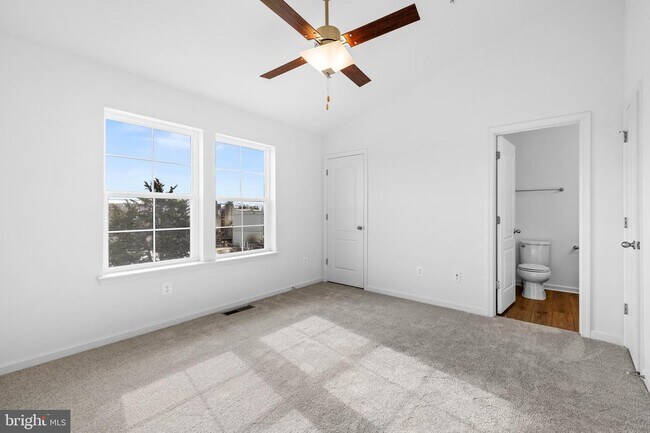 Building Photo - 474 N Burhans Blvd