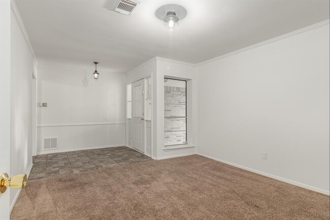 Foto del edificio - 12838 Westella Dr