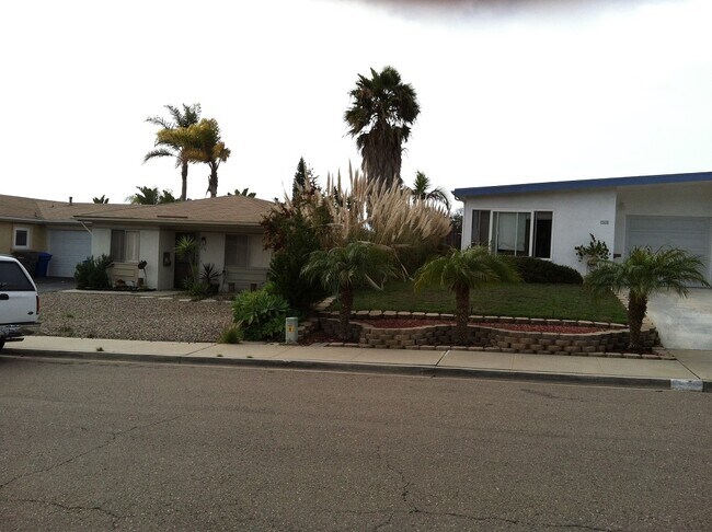 Building Photo - 240 Fraxinella St