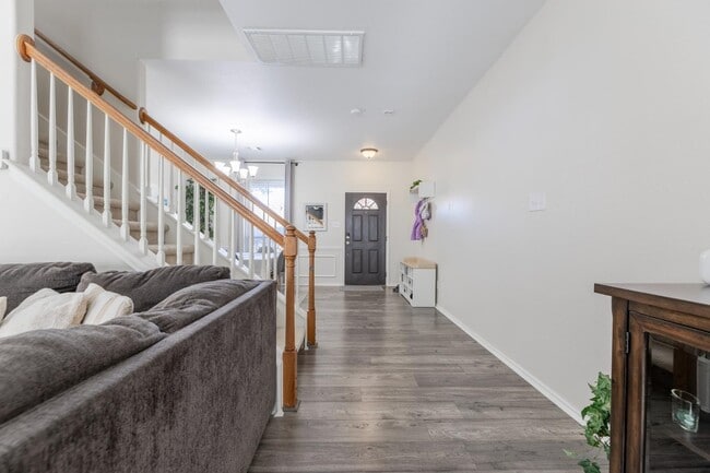 Foto del edificio - 9026 Hilltop Crossing Dr