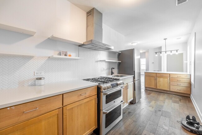 Foto del edificio - 2112 W 18th Plz