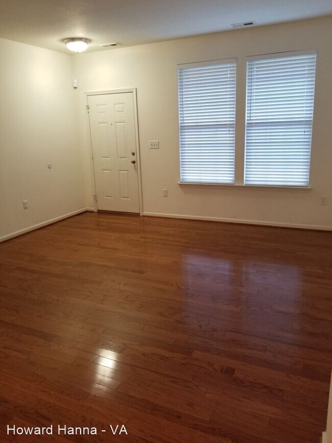 Building Photo - 5 br, 3.5 bath House - 4211 White Cap Crest