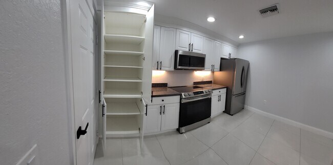Foto del edificio - 1772 N Dovetail Dr