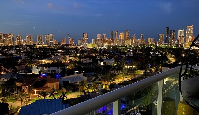 Foto del edificio - 2851 NE 163rd St