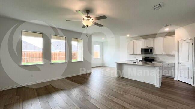 Building Photo - 3012 Chinkapin Lane