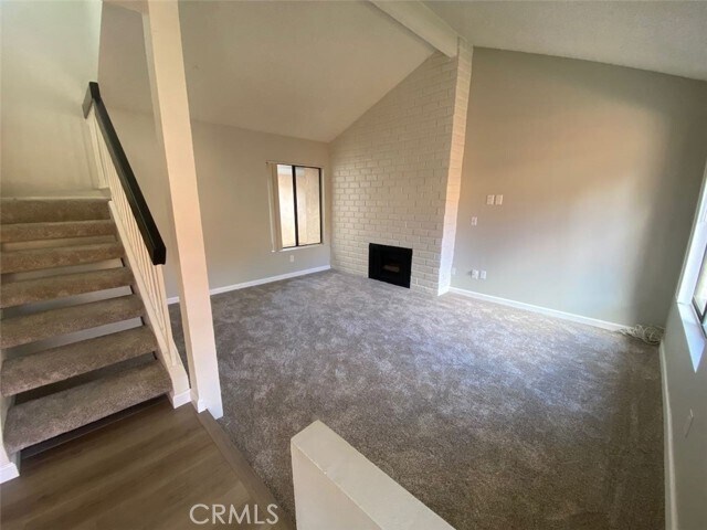 Foto del edificio - 5124 E Almond Ave