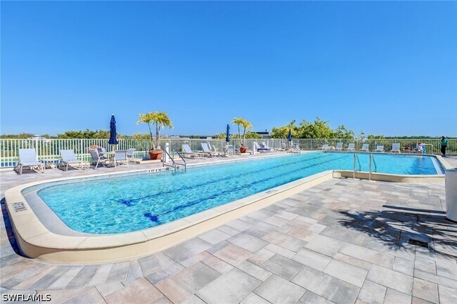 Foto del edificio - 451 Bayfront Pl