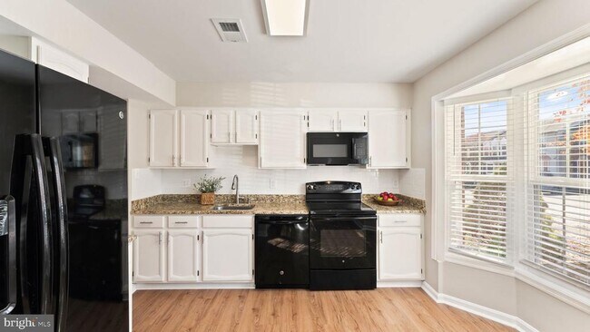 Building Photo - 14258 Heritage Crossing Ln