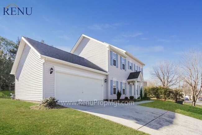 Foto del edificio - Now Available!