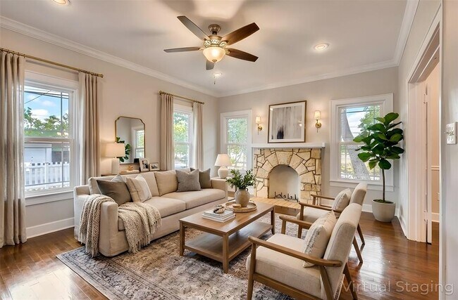 Foto del edificio - 811 1/2 E 38th St