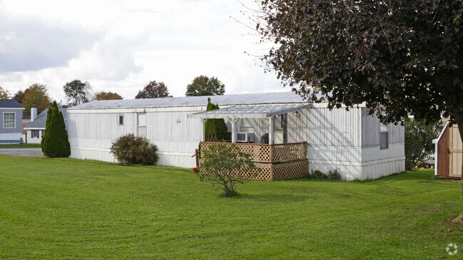 Building Photo - Domhoff's Mobile Home Park