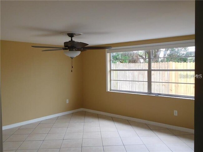 Foto del edificio - 7333 Sequoia Dr