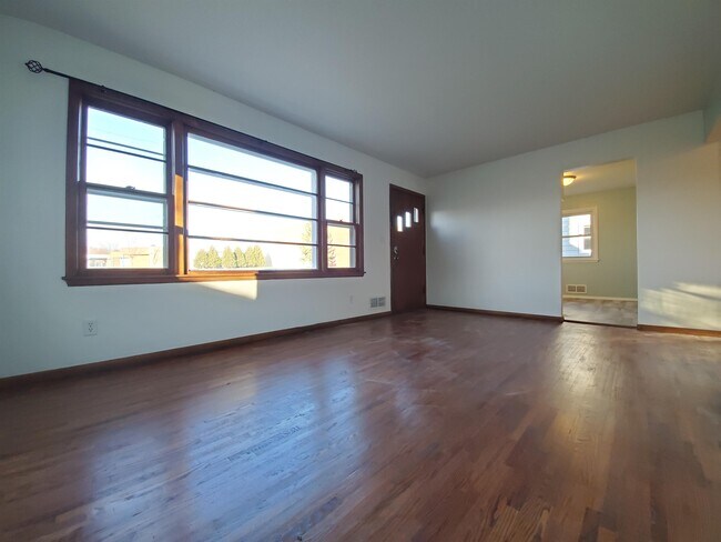 Foto del edificio - 2004-16 1/2 16 1/2 St NW