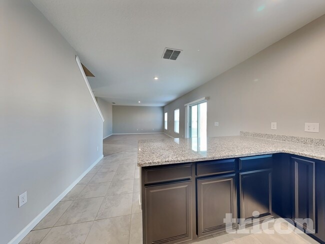 Building Photo - 1008 Talon Ln