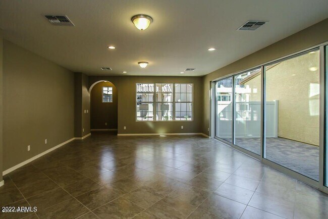 Foto del edificio - 1089 S Annie Ln