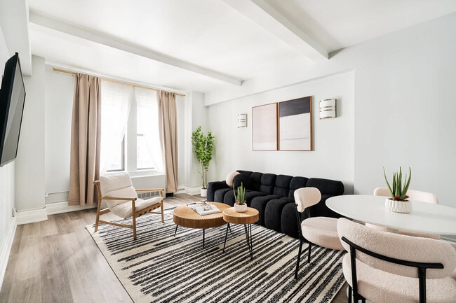 Building Photo - 234 W 73rd St