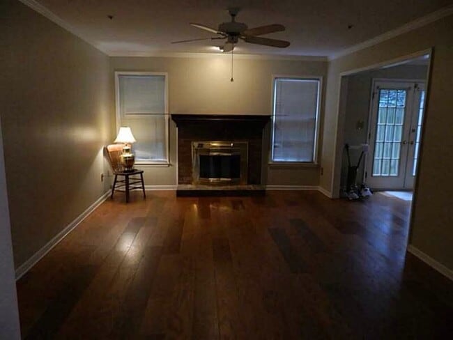 Foto del edificio - 512 Salem Woods Dr SE