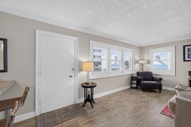 Building Photo - 3600 N Ocean Dr
