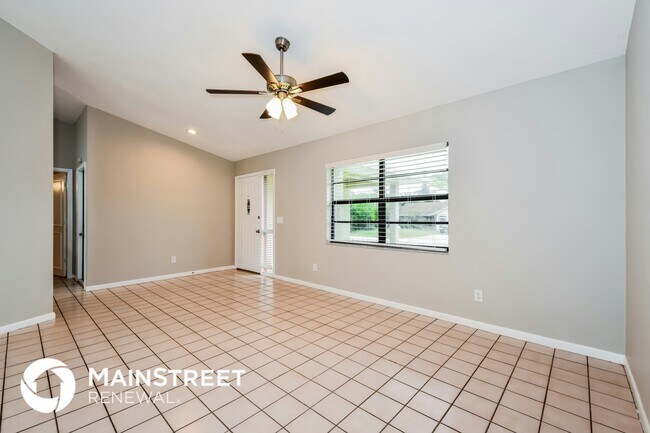 Building Photo - 9076 Pineapple Rd