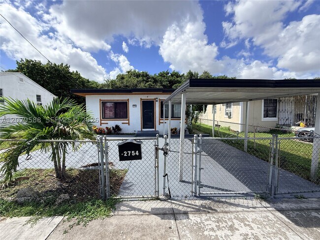 Building Photo - 2754 NW 60th St