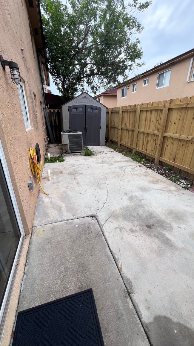 Building Photo - 17320 NW 74th Ave