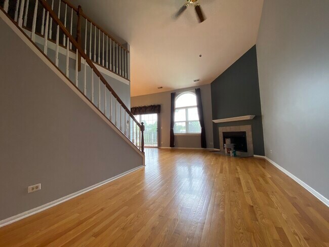 Foto del edificio - 5S510 Scots Dr