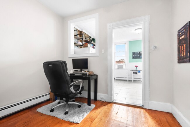 Building Photo - 524 23rd St