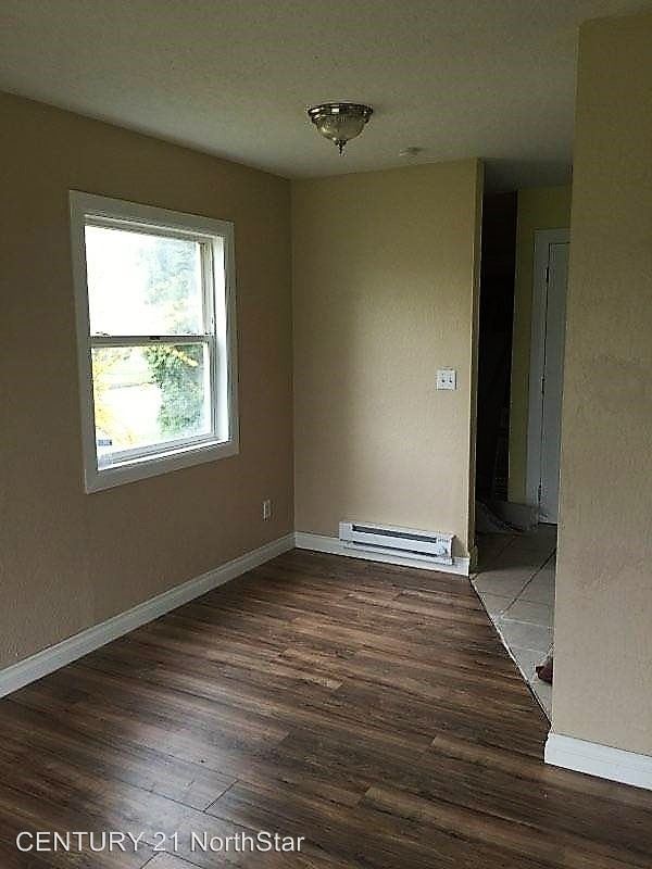 Building Photo - 2 br, 1 bath House - 279 Cypress St