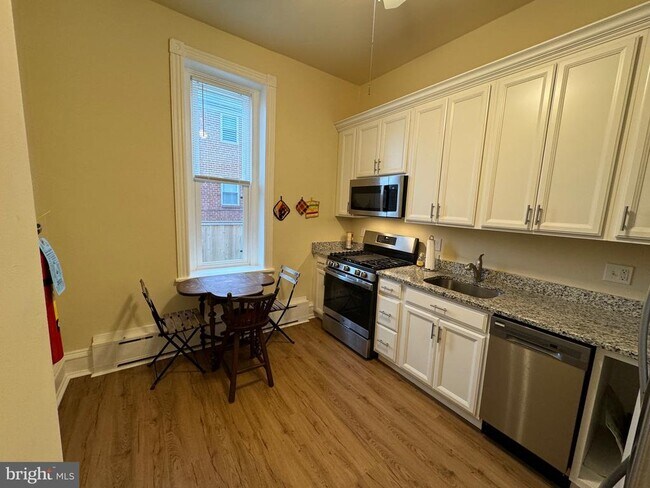 Foto del edificio - 426 Old Lancaster Rd