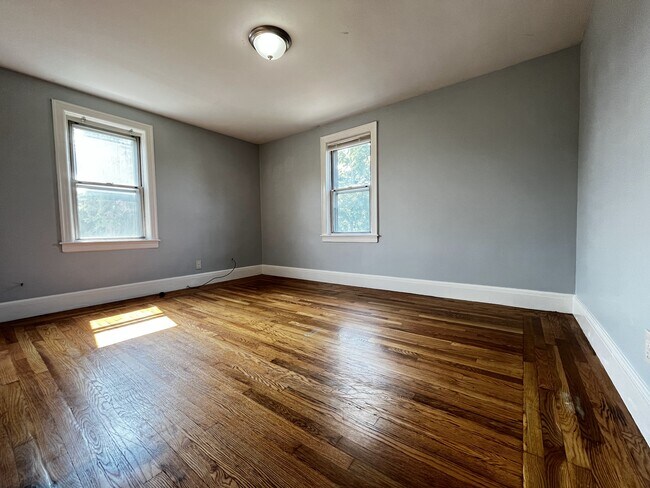 Bedroom 2 - 82 Roanoke St