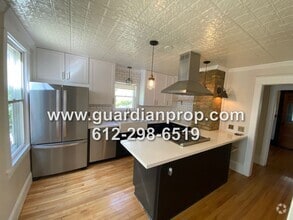 Building Photo - 340 W Sturgis St