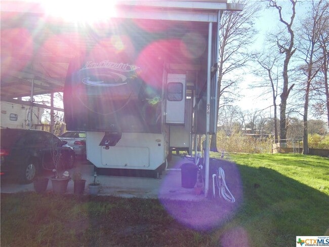 Building Photo - 976 Schumans Beach Rd