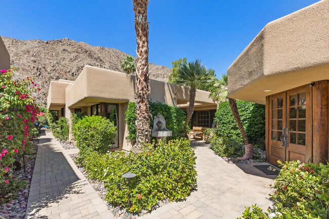 Building Photo - 76900 Avenida Fernando