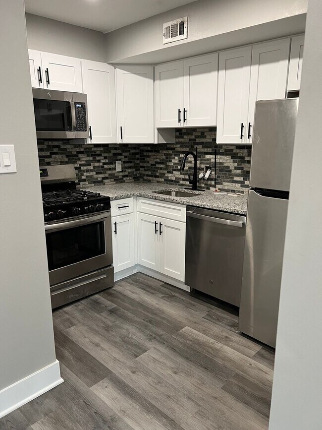 Foto del edificio - Washington Square 2 Bedroom