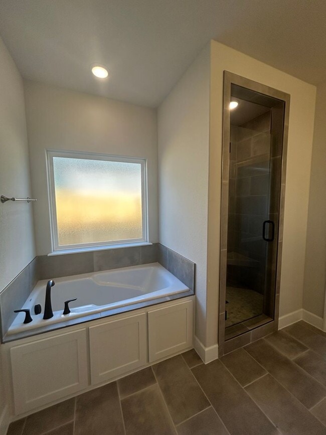 Foto del edificio - Beautiful Bentonville Home! 4 Bedrooms, 2.5 Bathrooms!!