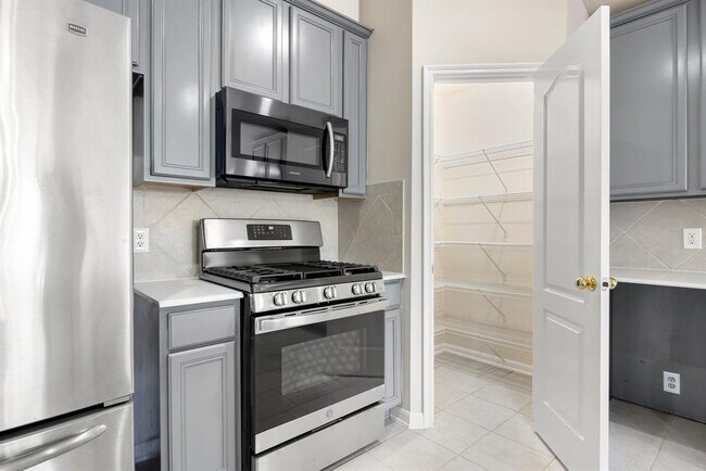 Foto del edificio - 10110 Williams Field Dr