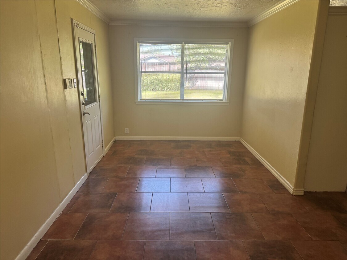 Foto del edificio - 6830 Langdon Ln