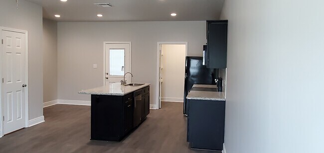 Foto del edificio - 5395 Weaver Rd
